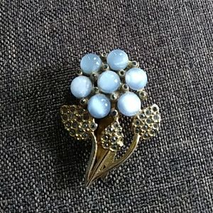 Vintage Flower Clip Brooche Pin